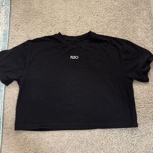 Fleo Crop Boxy Tee